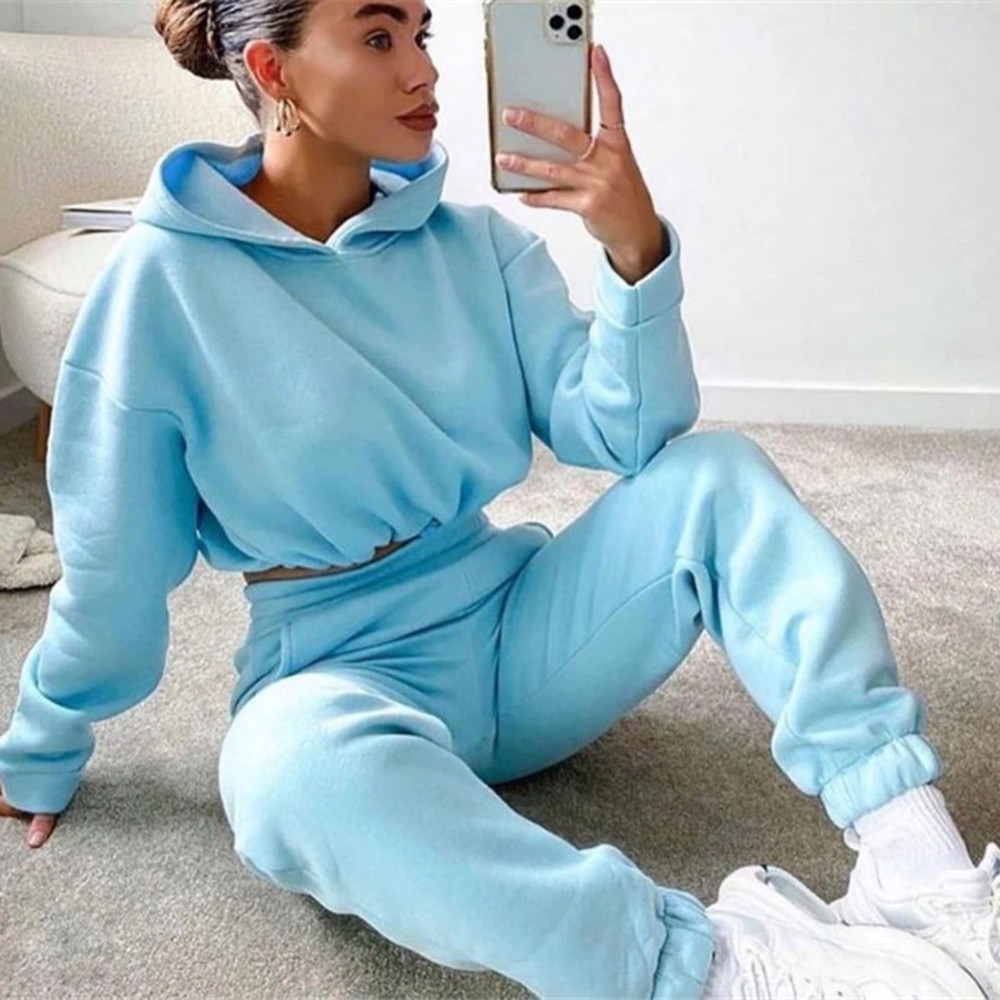 Stylish Women’s 2-Piece Tracksuit